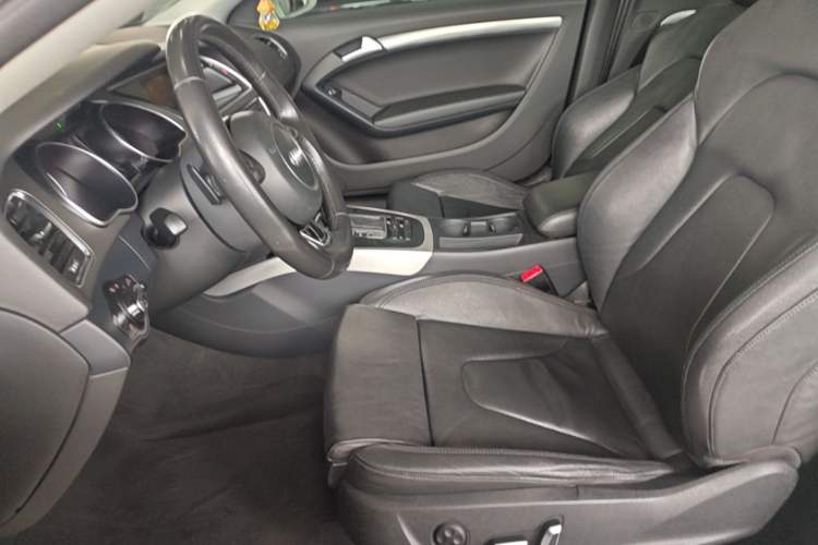 Used Audi A5 2014 Coupe 45 TFSI Left Front Seat