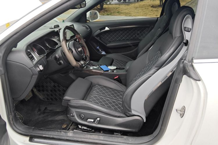 Used Audi A5 2014 Cabriolet 45 TFSI Left Front Seat