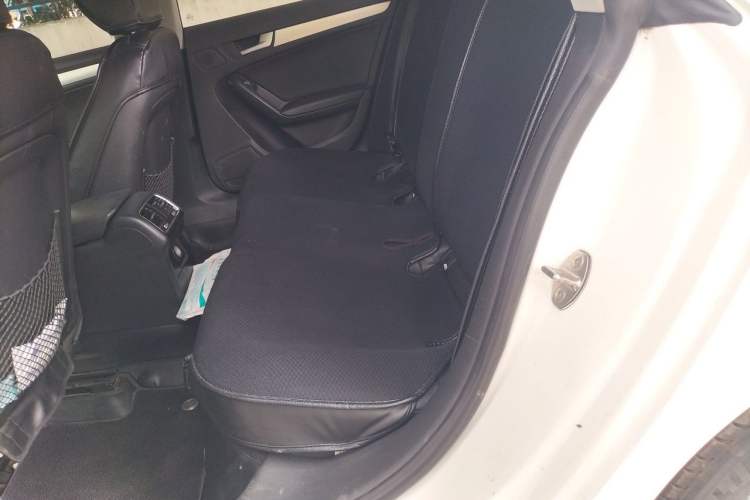 Used Audi A5 2014 Sportback 45 TFSI Left Rear Seat