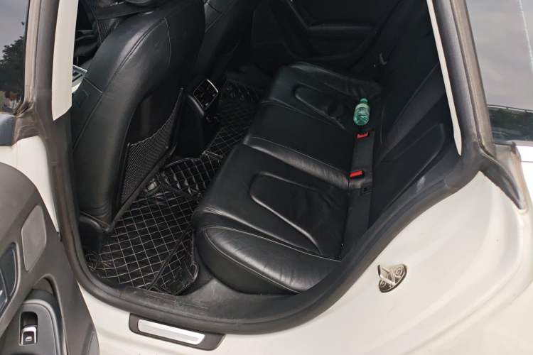 Used Audi A5 2014 Sportback 45 TFSI Left Rear Seat