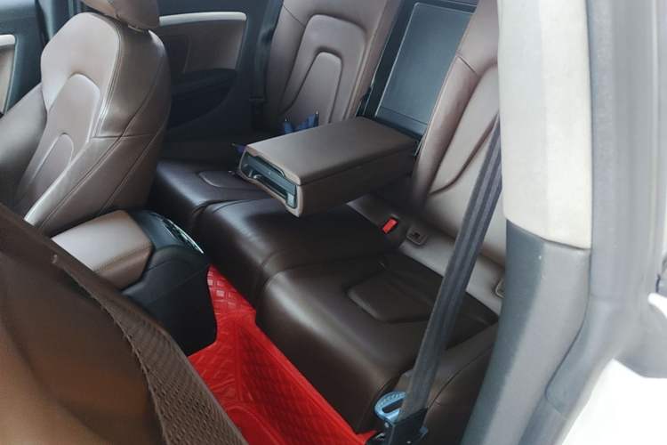 Used Audi A5 2014 Coupe 45 TFSI Left Rear Seat