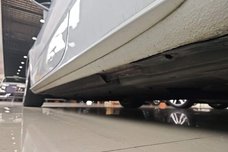 Used Audi A5 2014 Coupe 45 TFSI Left Side Sill