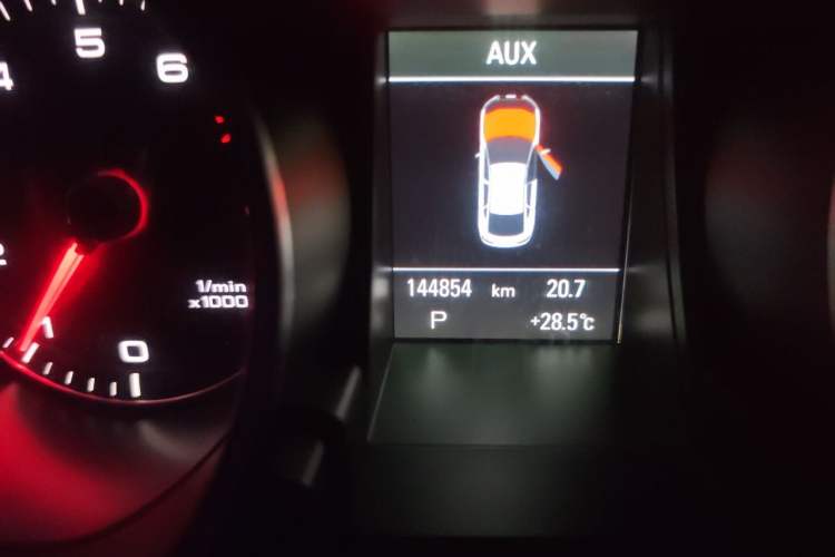 Used Audi A5 2014 Sportback 45 TFSI Odometer Close Up