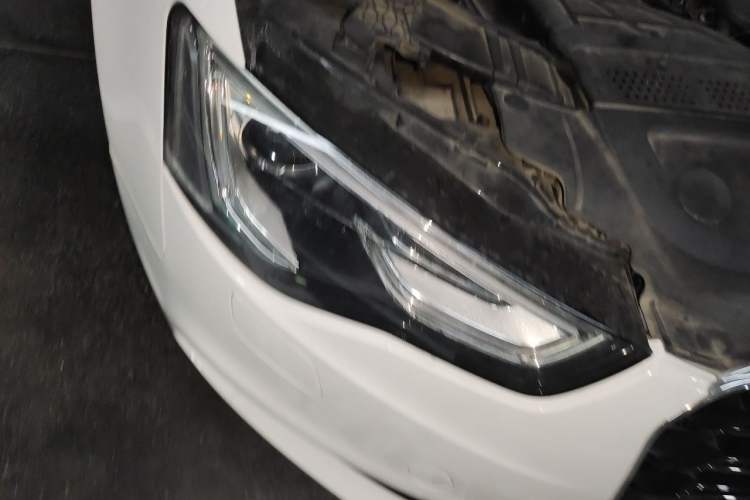 Used Audi A5 2014 Cabriolet 45 TFSI Right Front Headlight