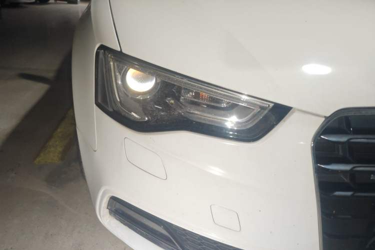 Used Audi A5 2014 Sportback 45 TFSI quattro Right Front Headlight