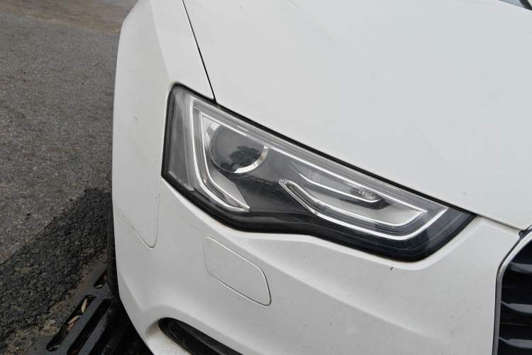 Used Audi A5 2014 Cabriolet 45 TFSI Right Front Headlight