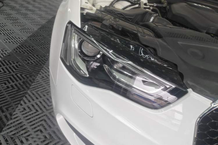 Used Audi A5 2014 Cabriolet 45 TFSI quattro Right Front Headlight