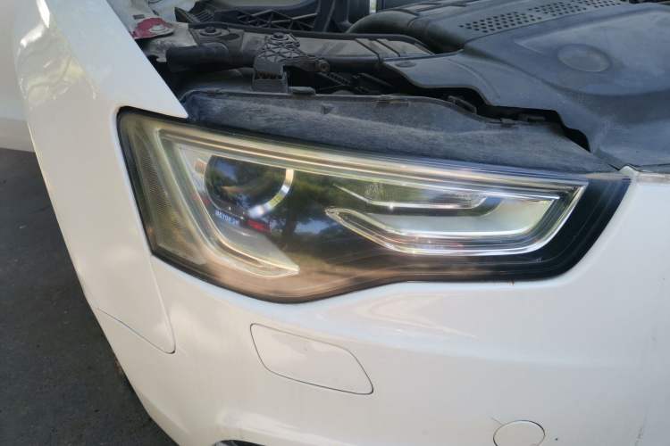 Used Audi A5 2014 Sportback 45 TFSI Right Front Headlight