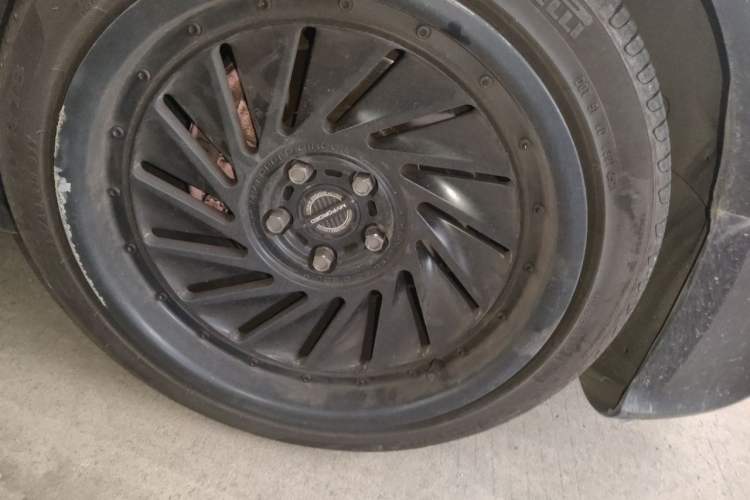 Used Audi A5 2014 Coupe 45 TFSI Right Front Wheel Hub