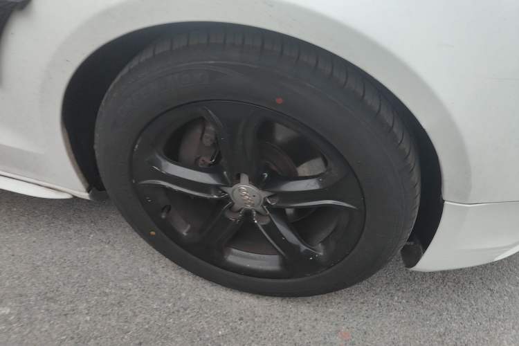 Used Audi A5 2014 Sportback 45 TFSI Right Front Wheel Hub