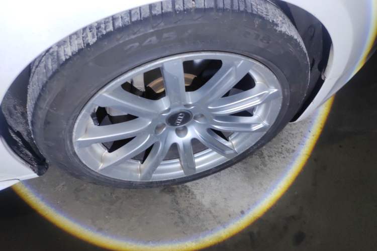 Used Audi A5 2014 Sportback 45 TFSI Right Front Wheel Hub