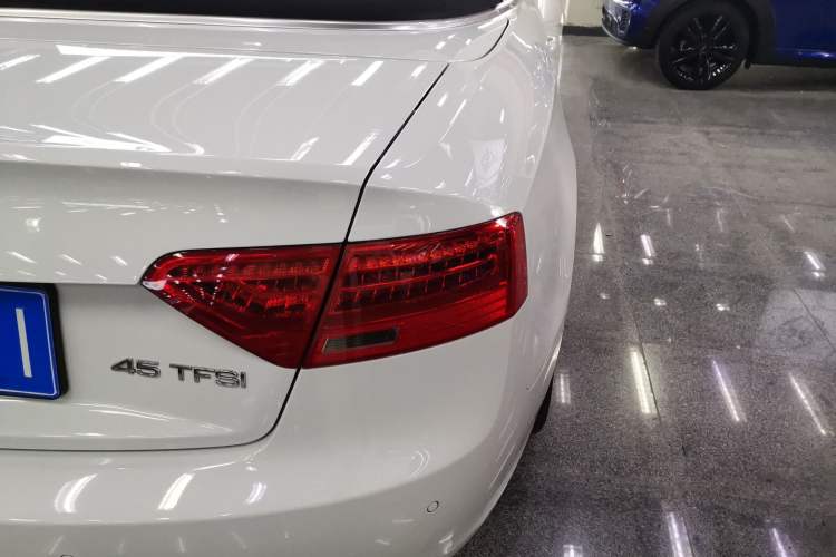 Used Audi A5 2014 Cabriolet 45 TFSI Right Rear Taillight