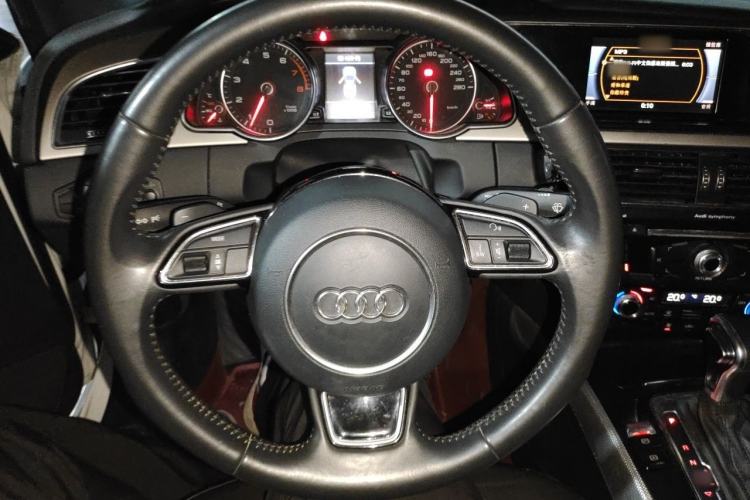 Used Audi A5 2014 Cabriolet 45 TFSI Steering Wheel