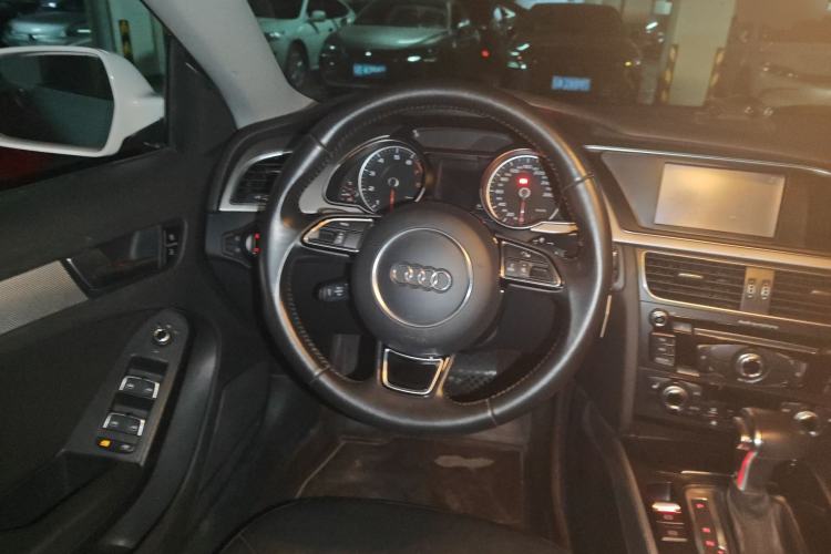 Used Audi A5 2014 Sportback 45 TFSI Steering Wheel