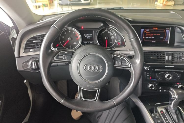 Used Audi A5 2014 Coupe 45 TFSI Steering Wheel