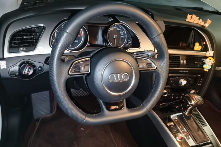Used Audi A5 2014 Coupe 45 TFSI quattro Steering Wheel