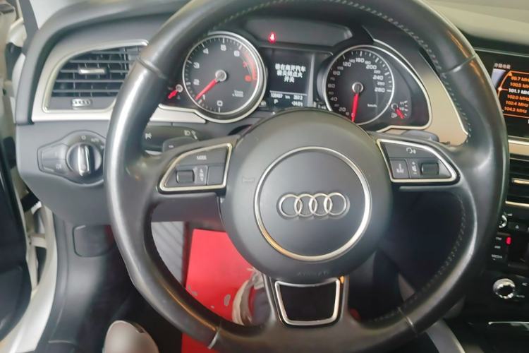 Used Audi A5 2014 Coupe 45 TFSI Steering Wheel