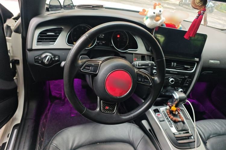 Used Audi A5 2014 Cabriolet 45 TFSI Steering Wheel