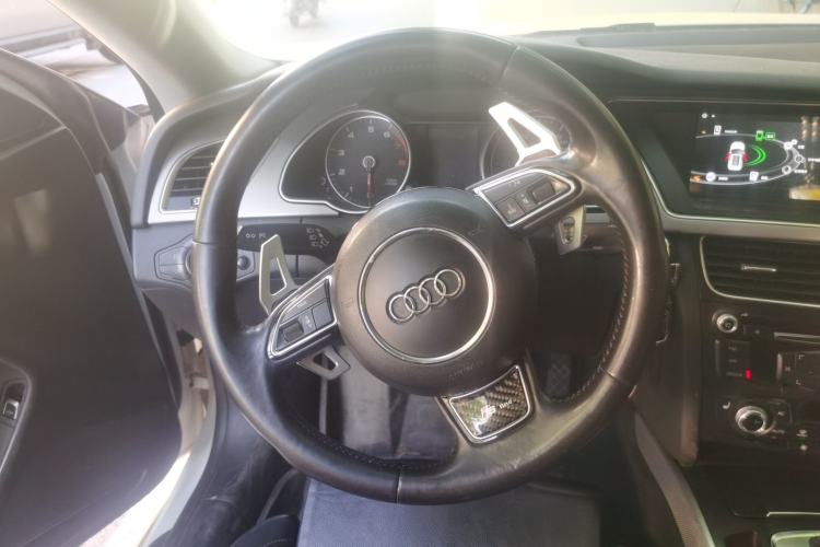 Used Audi A5 2014 Coupe 45 TFSI quattro Steering Wheel