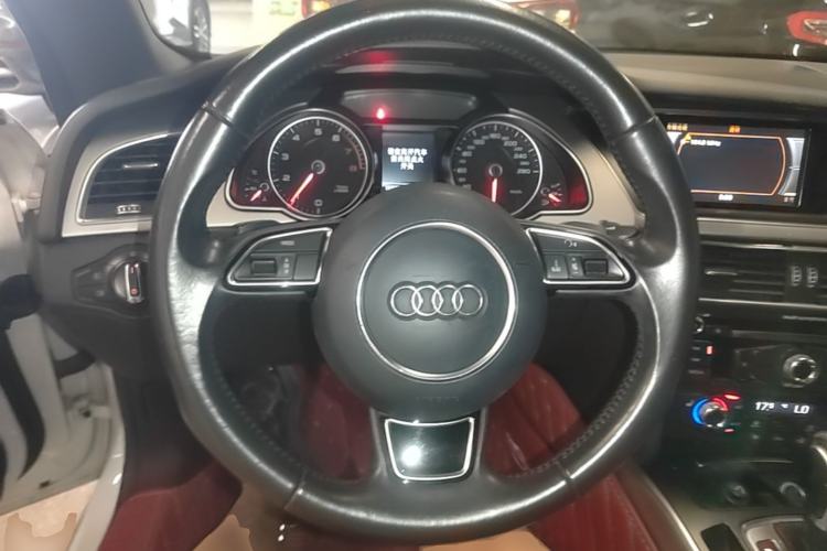 Used Audi A5 2014 Cabriolet 45 TFSI Steering Wheel