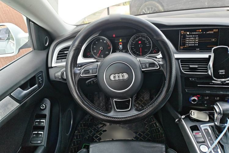 Used Audi A5 2014 Sportback 45 TFSI quattro Steering Wheel