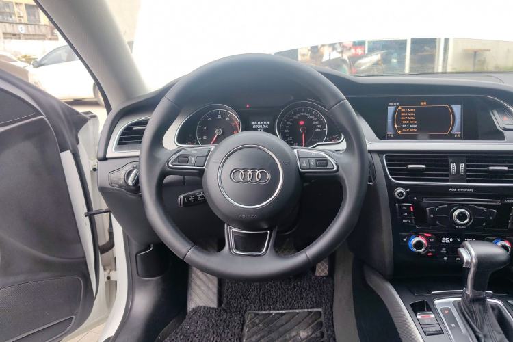 Used Audi A5 2014 Sportback 45 TFSI Steering Wheel