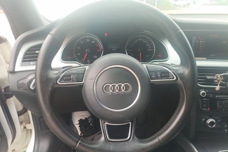 Used Audi A5 2014 Cabriolet 45 TFSI Steering Wheel