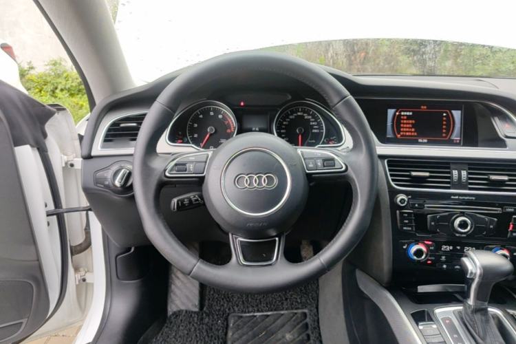 Used Audi A5 2014 Sportback 45 TFSI Steering Wheel