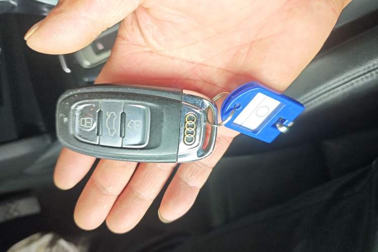 Used Audi A5 2014 Coupe 45 TFSI Vehicle Key