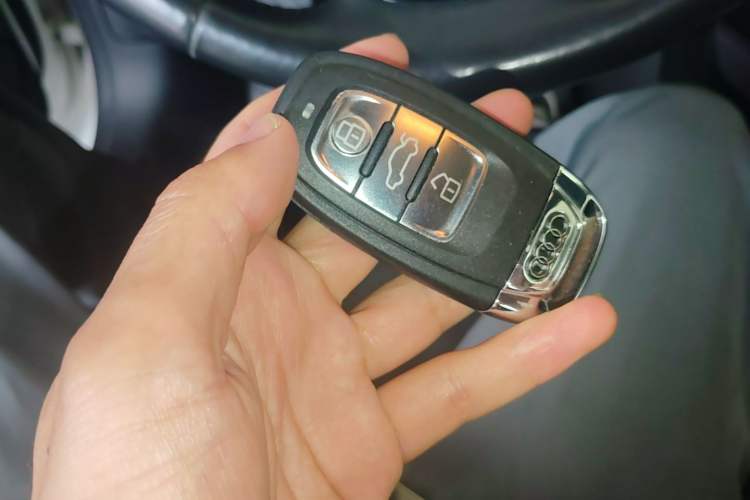 Used Audi A5 2014 Coupe 45 TFSI Vehicle Key