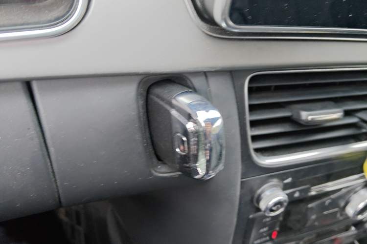 Used Audi A5 2014 Cabriolet 45 TFSI Vehicle Key