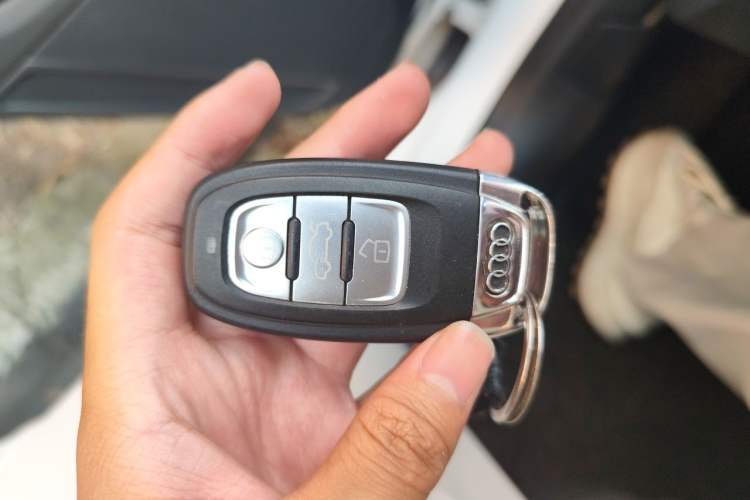 Used Audi A5 2014 Sportback 45 TFSI Vehicle Key