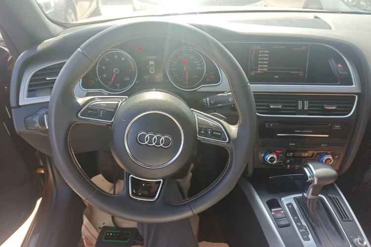 Used Audi A5 2014 Cabriolet 45 TFSI Steering Wheel