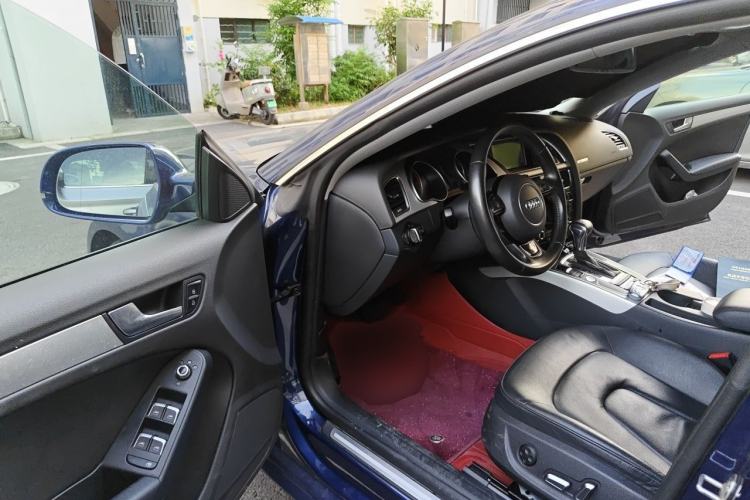 Used Audi A5  Driver Seat