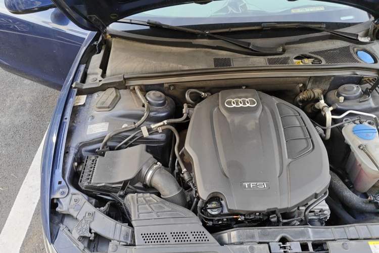 Used Audi A5  Engine Bay Right