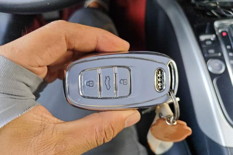 Used Audi A5  Vehicle Key