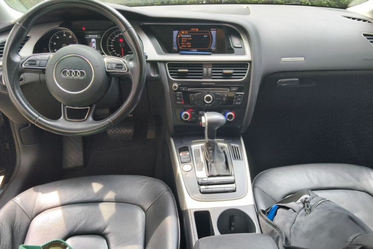 Used Audi A5 2016 Sportback 45 TFSI Center Console