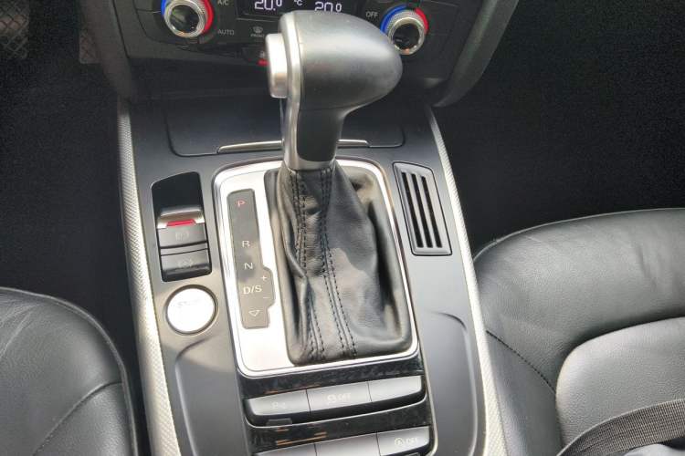 Used Audi A5 2016 Sportback 45 TFSI Gear Lever