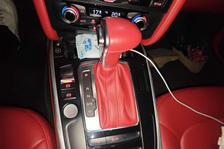 Used Audi A5 2016 Restyled Sportback 35 TFSI Ambition Edition Gear Lever