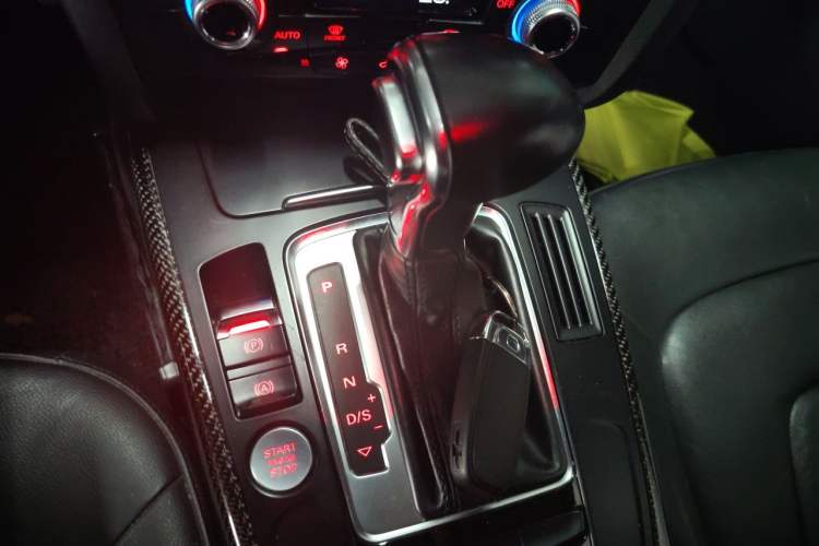 Used Audi A5 2016 Restyled Sportback 45 TFSI Comfort Version Gear Lever