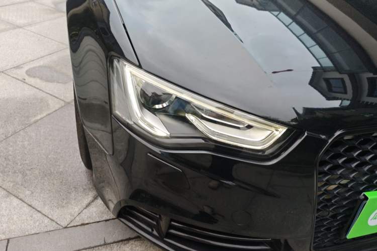 Used Audi A5 2016 Facelift Coupe 35 TFSI Ambition Edition Right Front Headlight