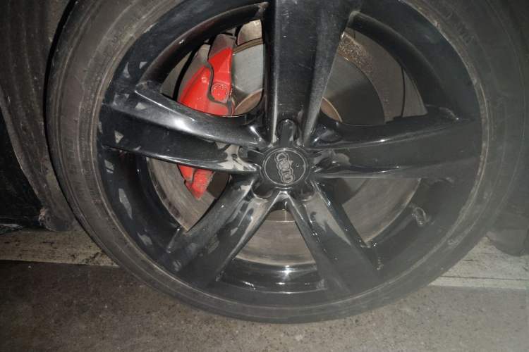 Used Audi A5 2016 Restyled Sportback 45 TFSI Comfort Version Right Front Wheel Hub