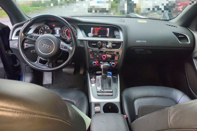 Used Audi A5 2016 Cabriolet 45 TFSI Ambition Edition Center Console