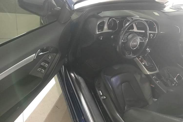 Used Audi A5 2016 Cabriolet 45 TFSI Comfort Model Driver Seat