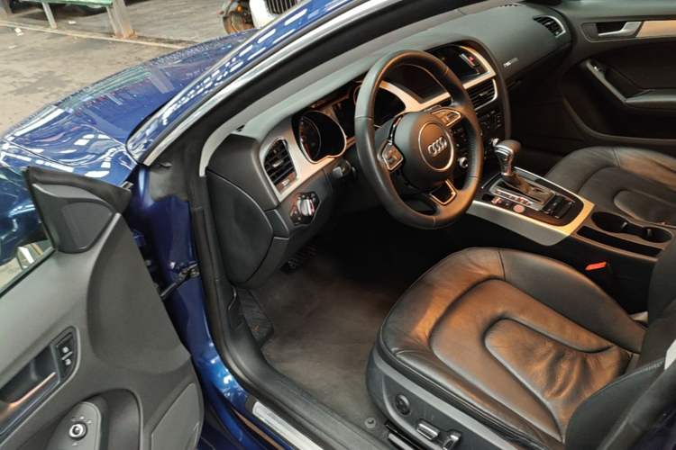Used Audi A5 2016 Restyled Sportback 45 TFSI Comfort Version Driver Seat