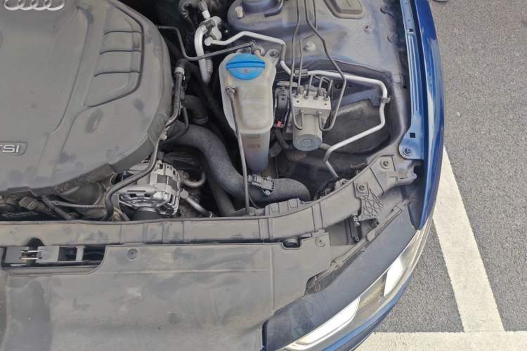 Used Audi A5 2016 Restyled Sportback 45 TFSI Comfort Version Engine Bay Left