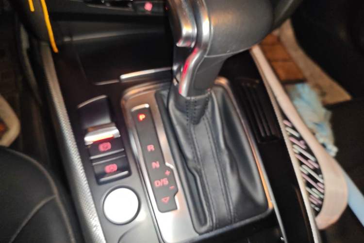 Used Audi A5 2016 Restyled Sportback 45 TFSI Comfort Version Gear Lever