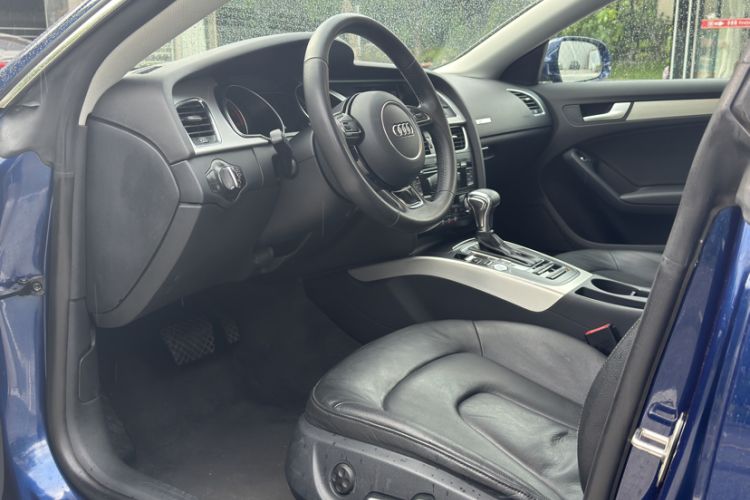 Used Audi A5 2016 Restyled Sportback 45 TFSI Comfort Version Interior 1