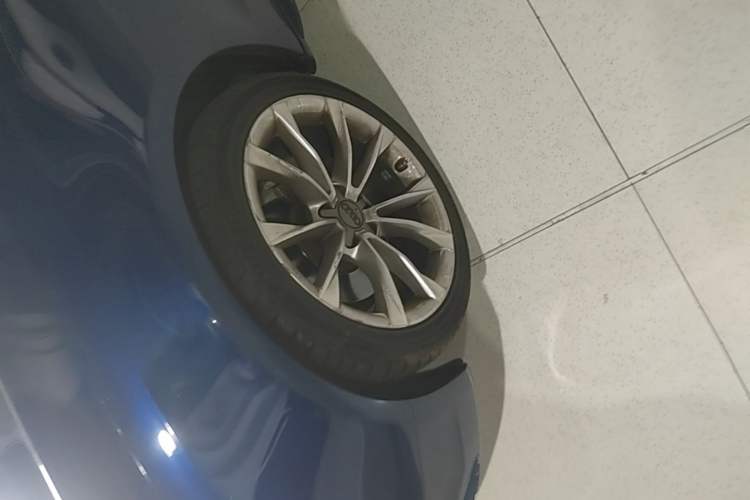 Used Audi A5 2016 Cabriolet 45 TFSI Comfort Model Left Front Wheel Hub