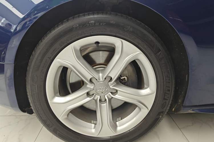 Used Audi A5 2016 Sportback 45 TFSI Left Front Wheel Hub